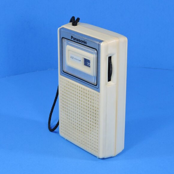 Vintage Panasonic Model R-1019 AM Transistor Radio Tested Working - Picture 3 of 8